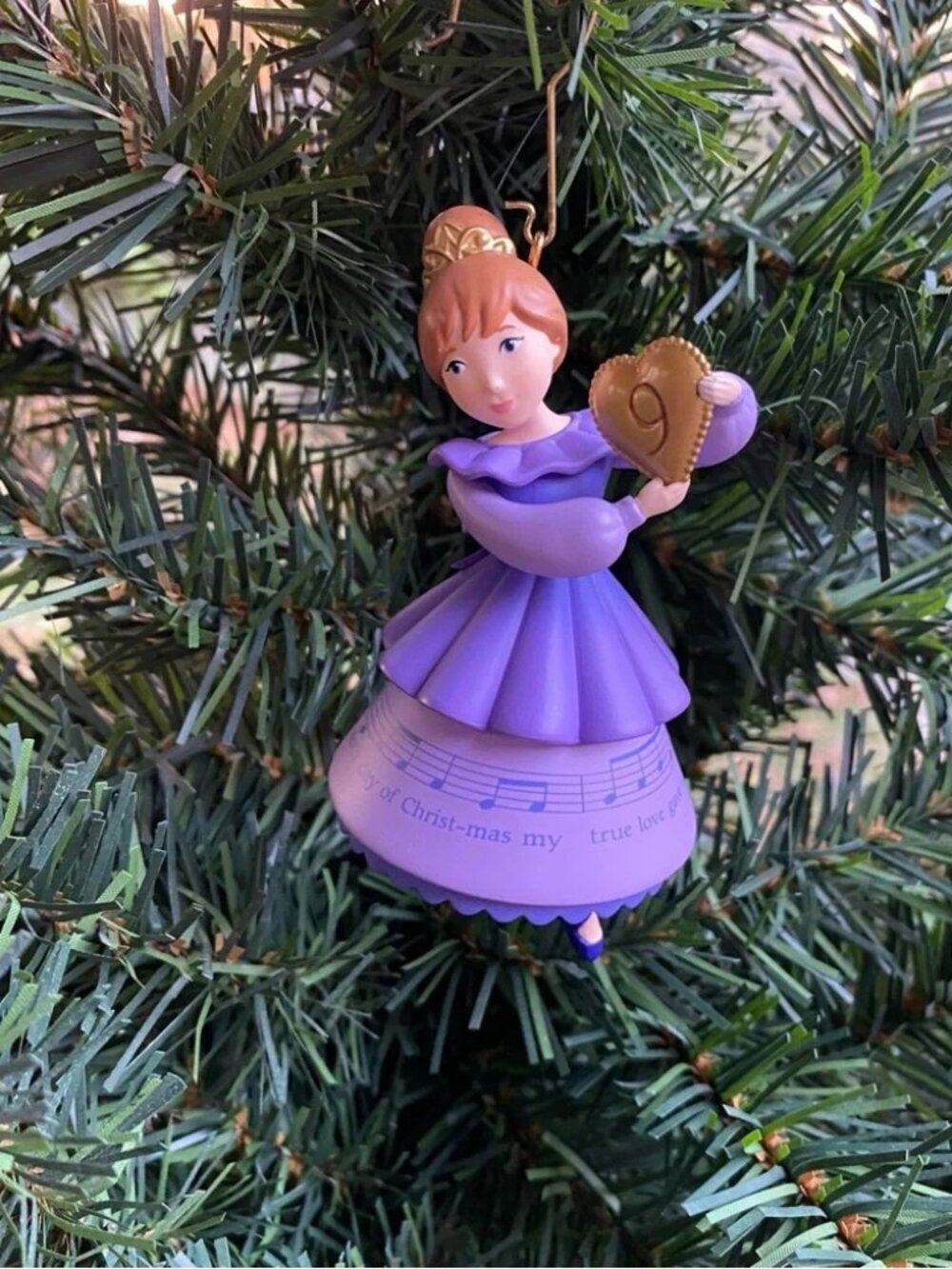 Hallmark 2019 9 Nine Ladies Dancing 12 Days of Christmas ornament